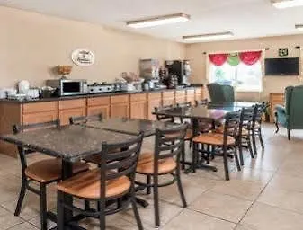 Super 8 By Wyndham 2* Greenville